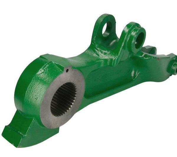 Десен повдигащ лост STR-15A038 за John Deere 500, 600, 6800, 6810, 6900, 6910, 6910S, 740, 7405 и 7500. Полско производство.