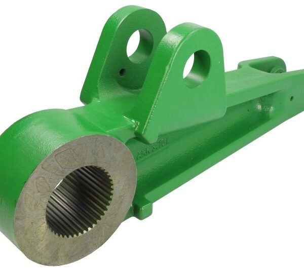 Ляво повдигащо рамо STR-15A342 за John Deere 8110–8410. OE R168480, тегло 30 кг, производство Полша. За 8000/8010 серии.
